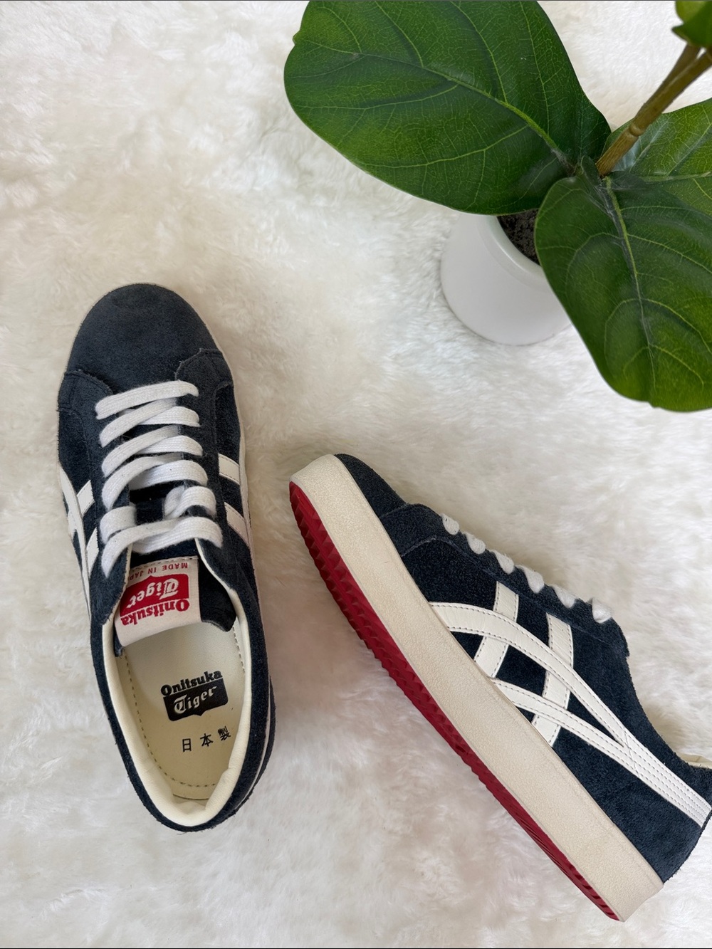 Onitsuka Tiger Fabre NM Suede Sneaker